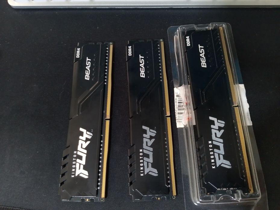 Папа KF Renegade DDR4 3200mhz 32гб за 148к