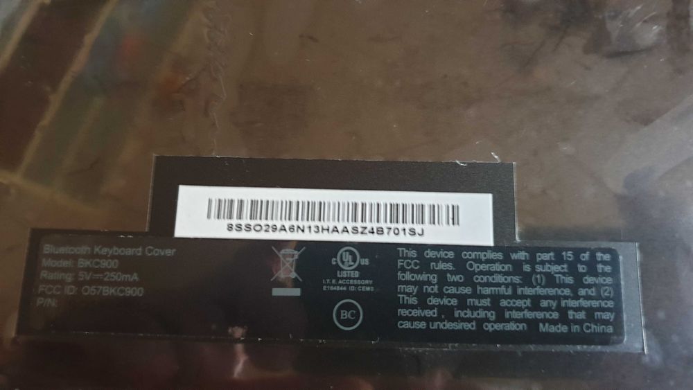 Lenovo Tab 2 Pro 13,3", с мултимедиен проектор и клавиатура.