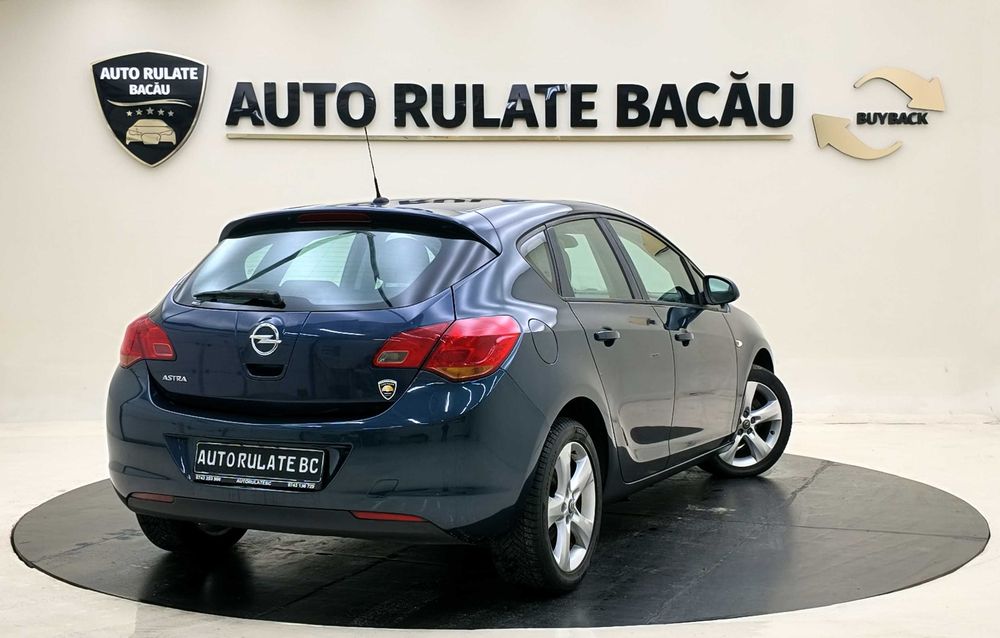 OPEL Astra 2011 — imagine 23