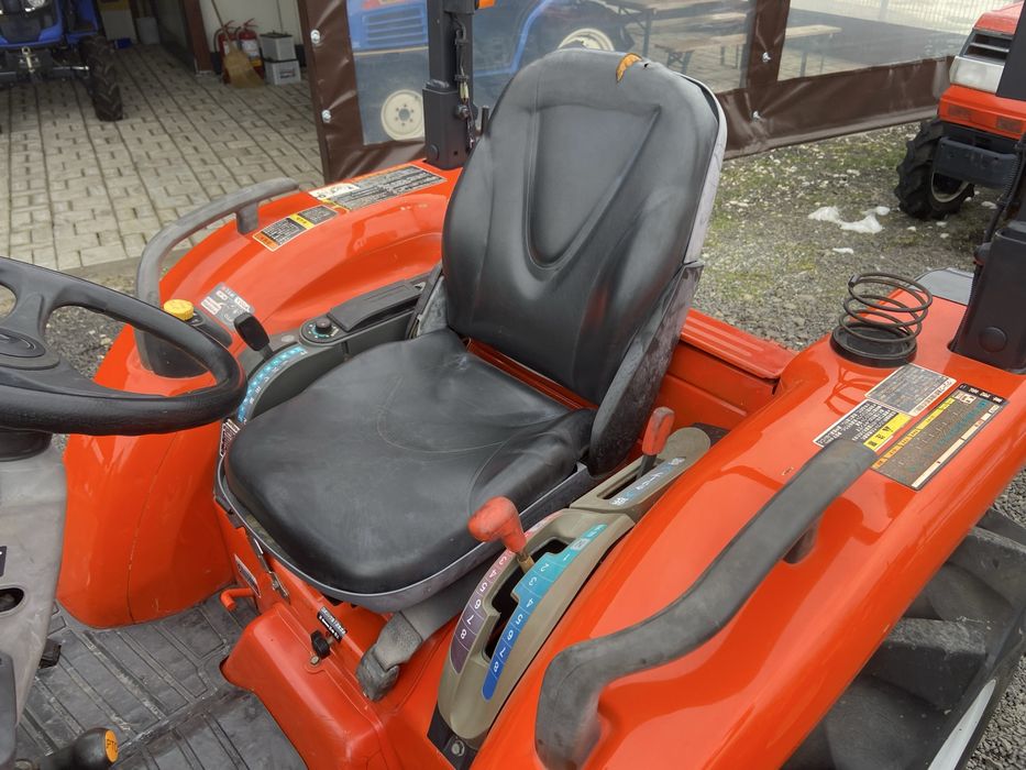 Tractor japonez Kubota KL265, model nou 2008, 26cp, 4x4
