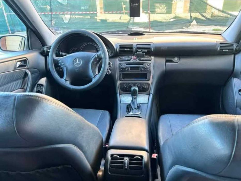 Мерцедес C240 2.6 Бензин 2003 г