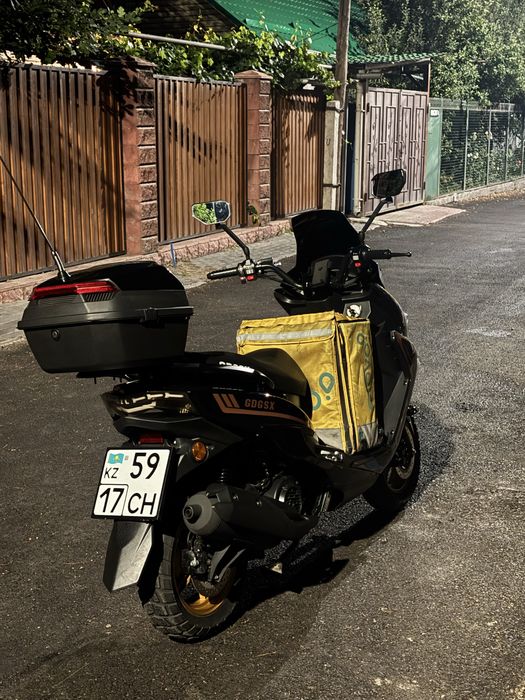 Мопед Скутер Макси Лия