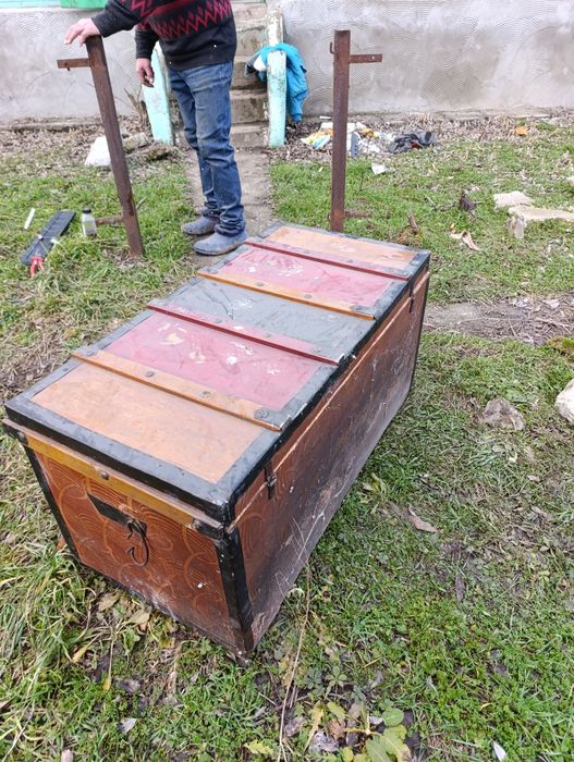 Cufăr zestre  aproximativ 100 de ani