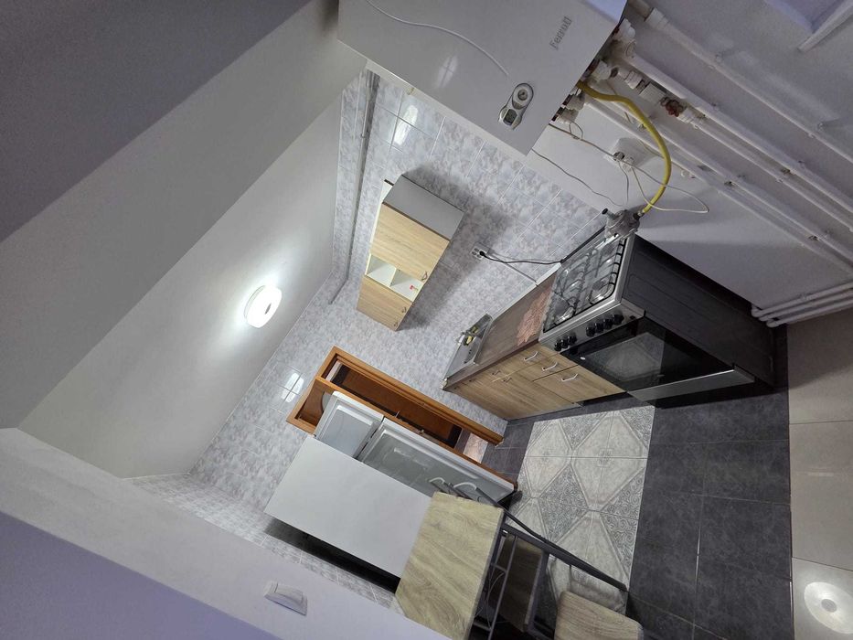 Închiriez apartament 2 camere, Mazepa 1, complet mobilat și utilat