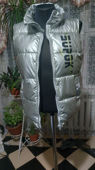 Продам безрукавка