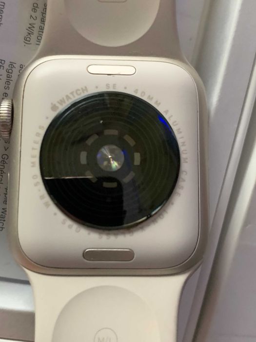 Apple Watch SE  2023 40mm Starlight