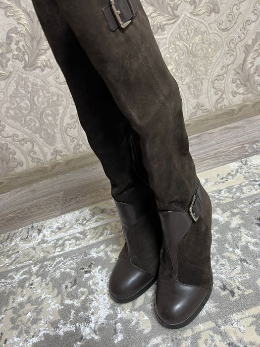 Продам зимние натуральные сапоги