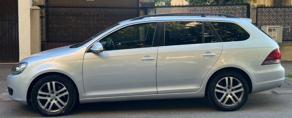 VOLKSWAGEN Golf 2010 — imagine 4