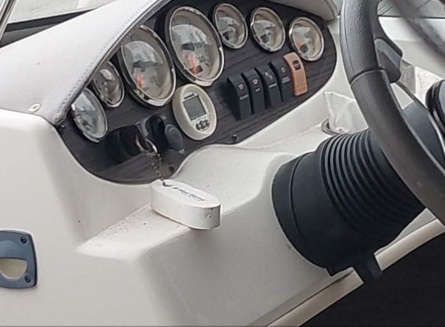 Катер Stingrey 190