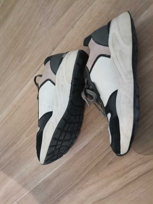 Маратонки Esprit