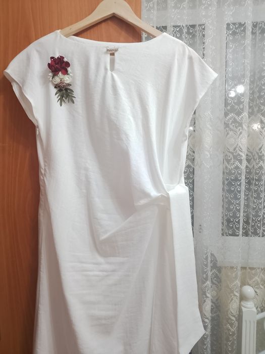 Платье женское ..