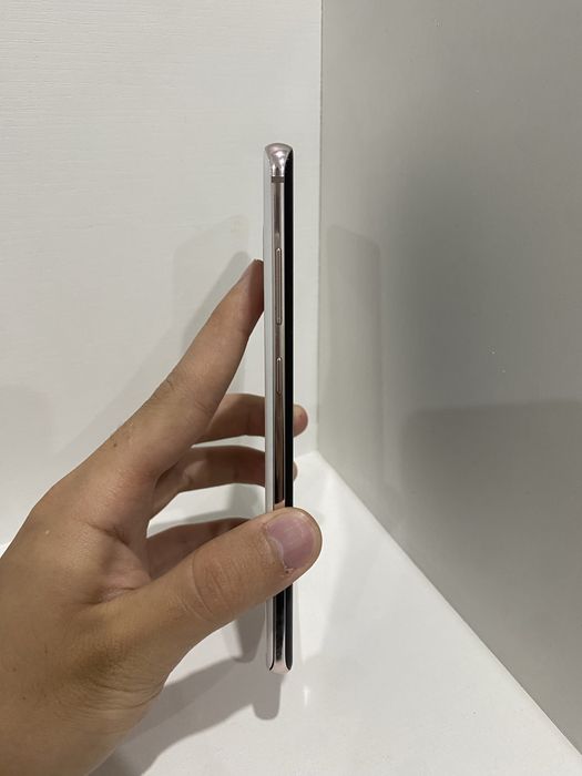 Samsung S10+ Белый
