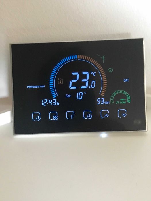 Termostat ambient WIFI Control APP Ecran tactil Afișaj meteo