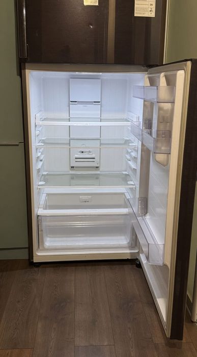 Холодильник Samsung