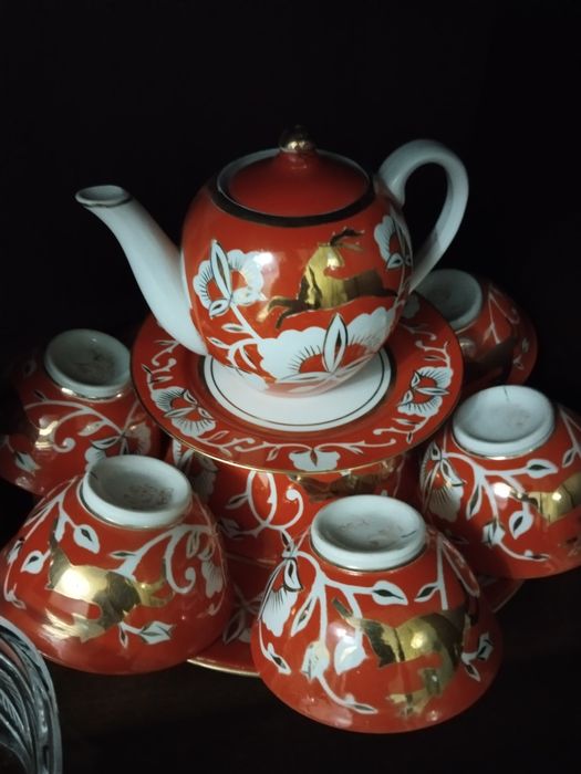 Komplekt Servis sotiladi. Zolotoy oreol