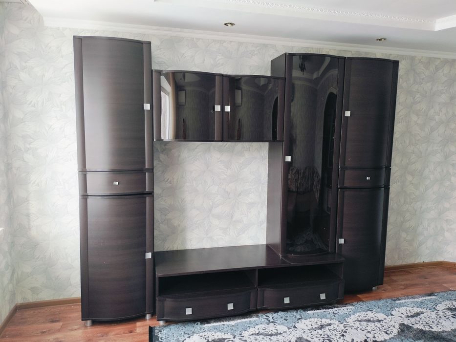 Продам шкаф стенка