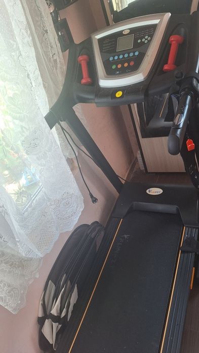 Електрическа бягаща пътека