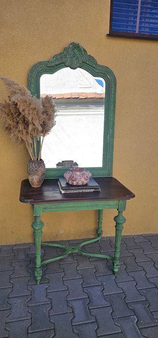 Oglinda si consola