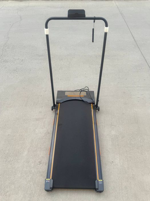 Беговая дорожка с мощным мотором и амортизацией электронная