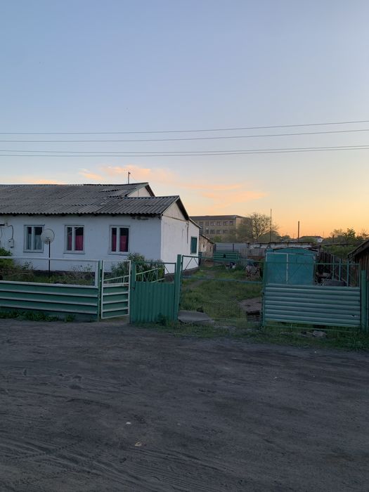 Продается дом в поселке Самарка реальному покупателью есть торг
