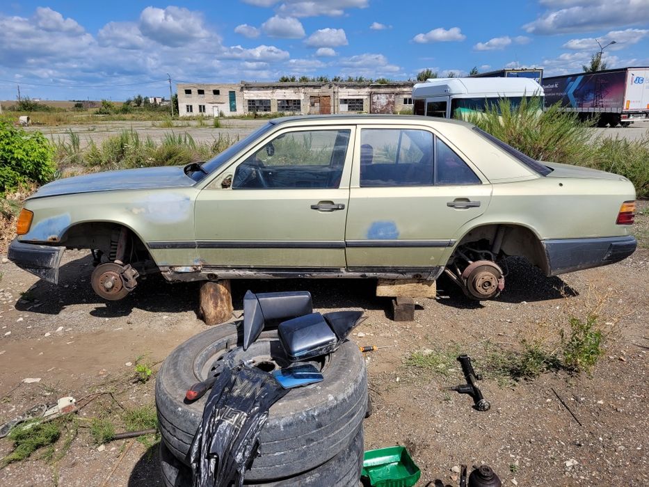 Разбор мерседес 124