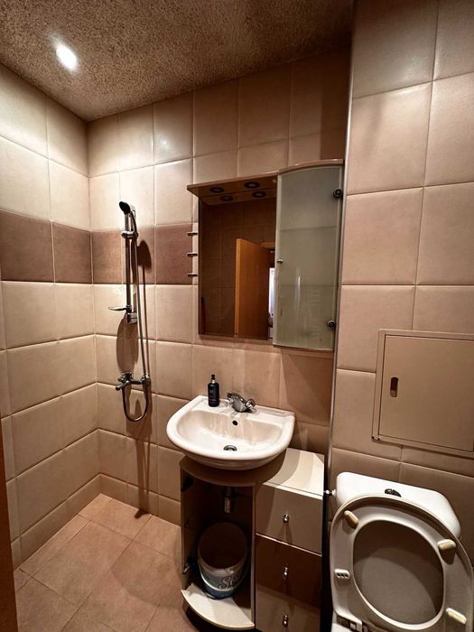 Дава се под наем Двустаен апартамент в София, Център - 56 кв.м за 509.49 € - Снимка #7