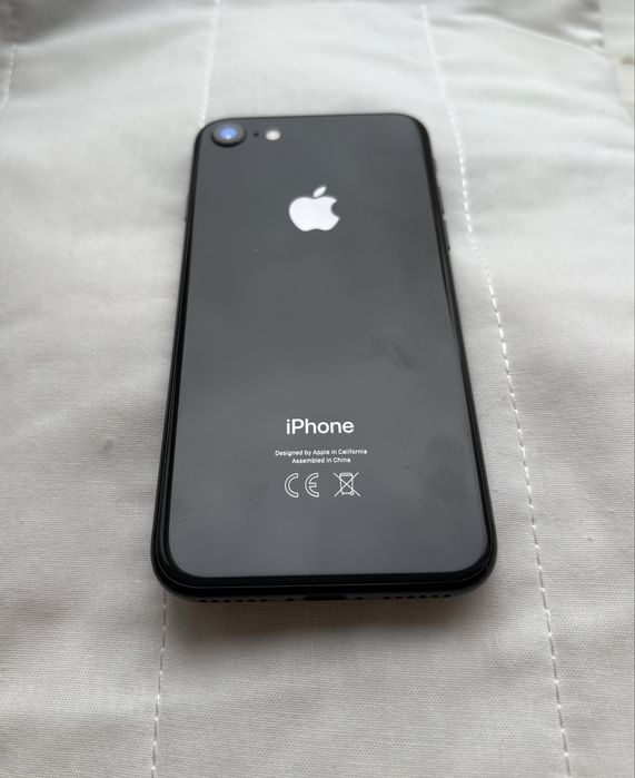 Apple iPhone 8(ブラック) Apple iPhone 8