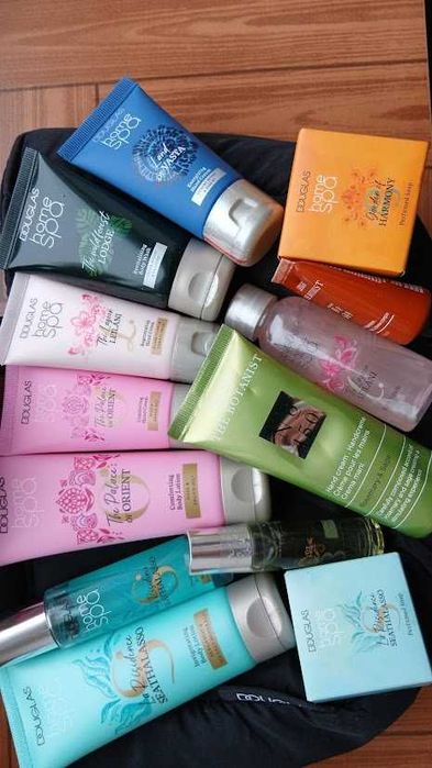 Set Douglas Spa si geanta de cosmetice Douglas