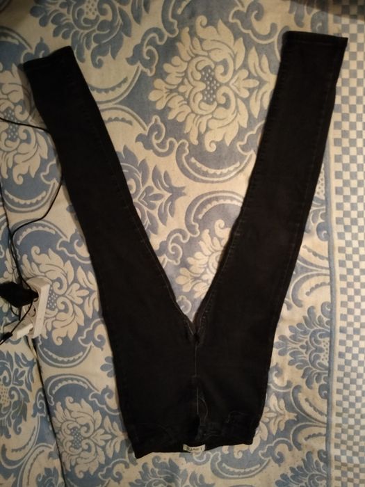 Продам джинсы женские размер 28
