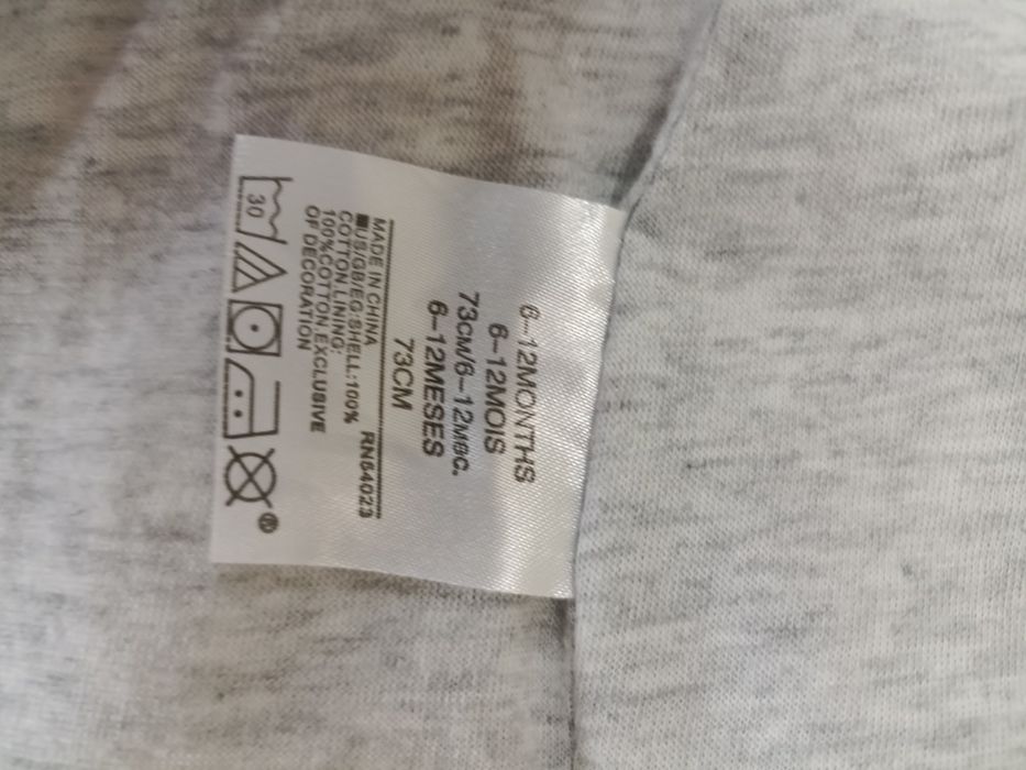 Продам комбинезон детский