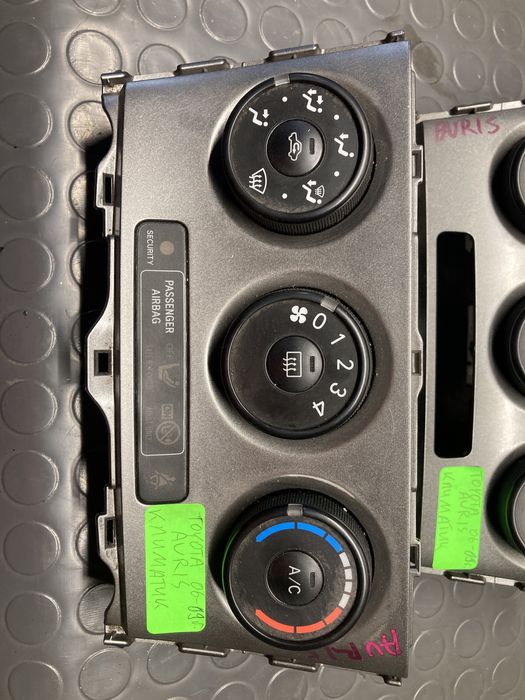 Управление климатик за тойота аурис/Toyota auris 06-11г