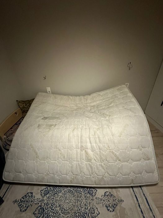 Матрас 2м x 1.6м