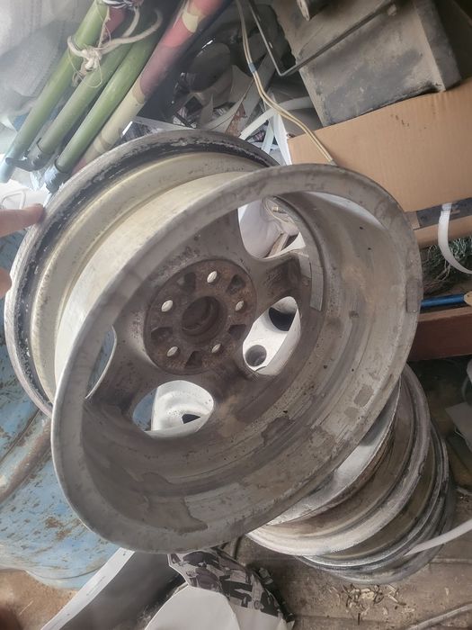 Титанка на тайота.