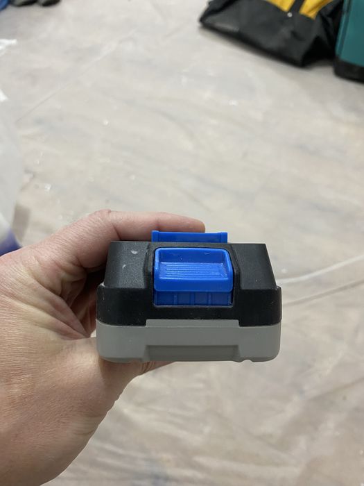 Продам аккумуляторы Deko 2шт.