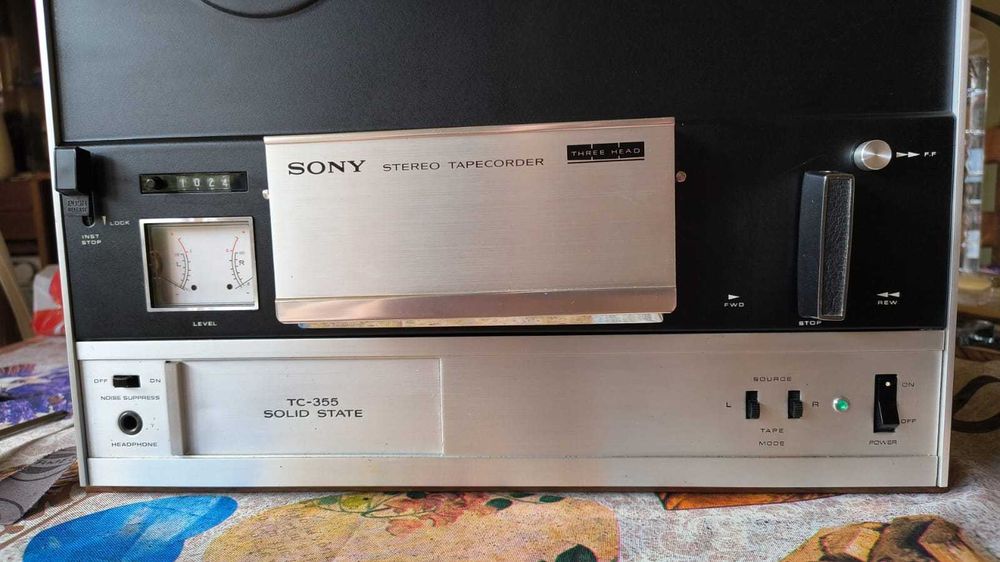 Magnetofon Sony TC355