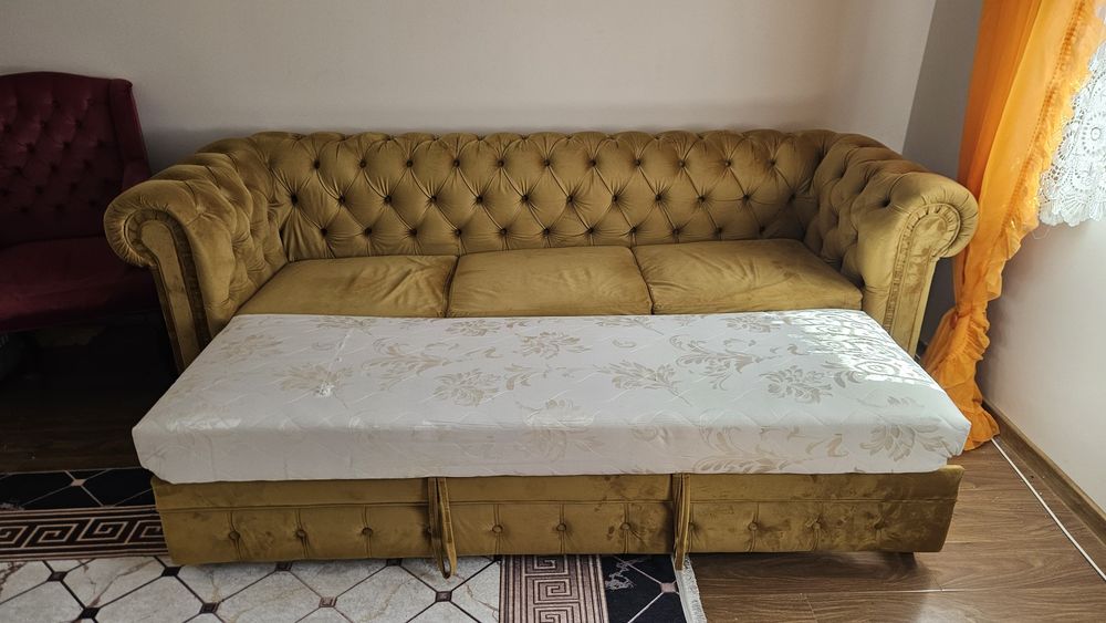 Canapea Chesterfield extensibila