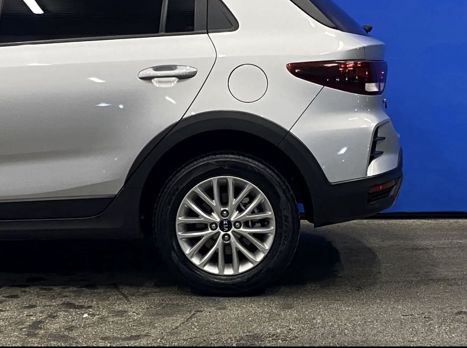 KIA RIO x-line a