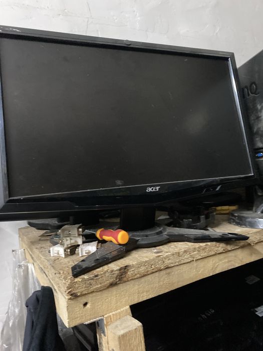 Продам мониторы 17тые19,20,22рые диоганальи