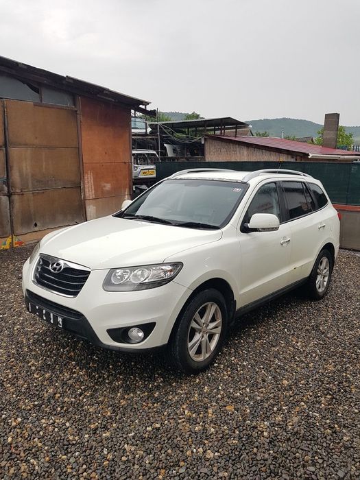 Dezmembrari dezmembrez  Hyundai Santa Fe 2 Facelift 2.2 Diesel 2010-2012