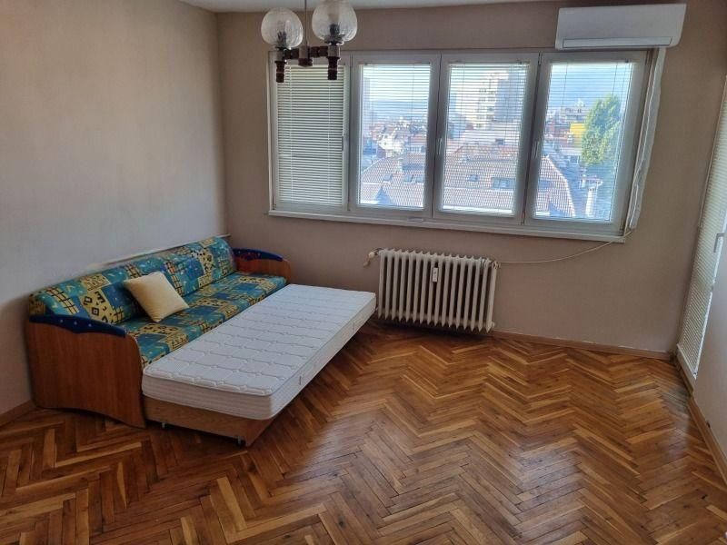 Дава се под наем Тристаен апартамент в София, Гео Милев - 75 кв.м за 749 € - Снимка #7