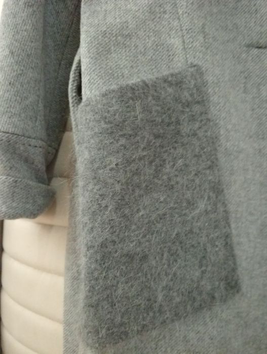 Пальто серого цвета