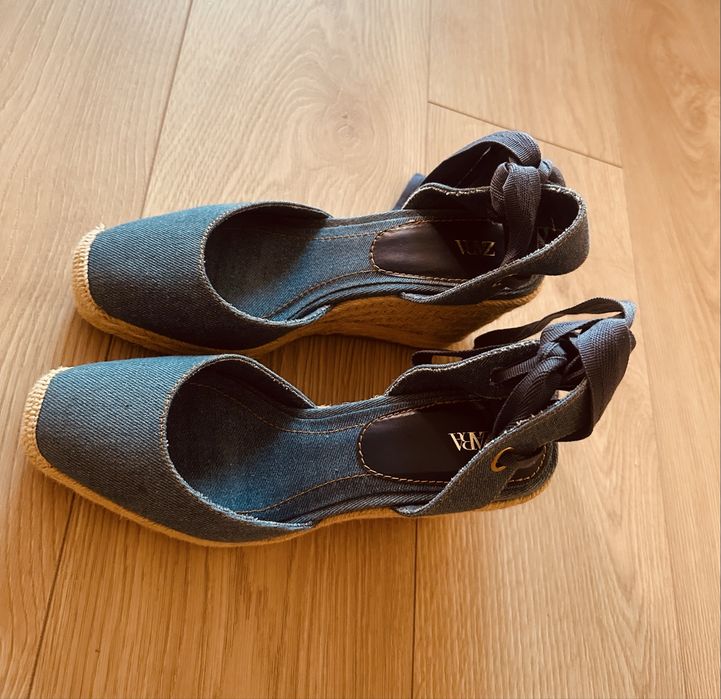 Дънкови еспадрили платформа и връзки Зара