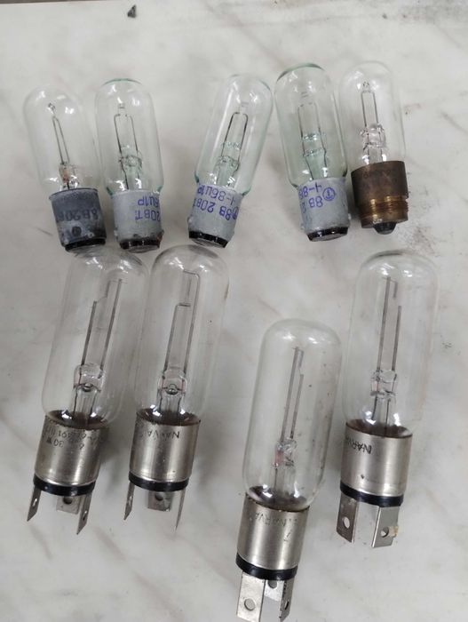 Лампи за микроскопи