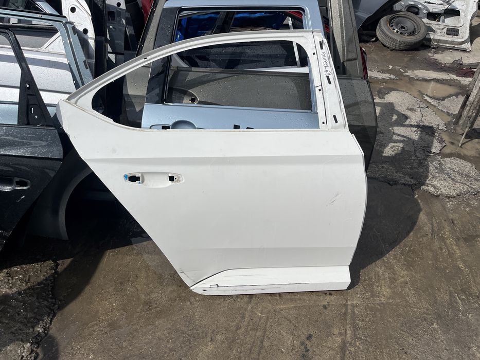 Врата Skoda SuperB 3 2016-