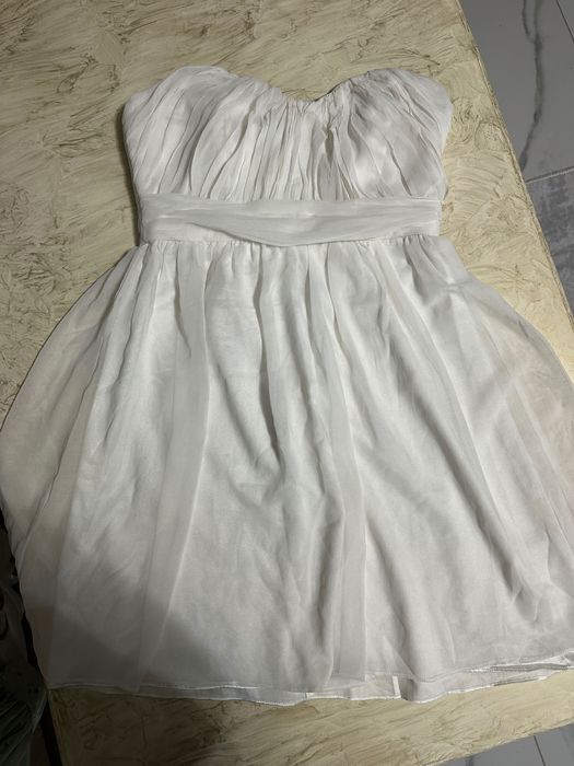 Дамски рокли различни модели