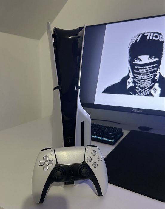 Vand ps5 slim ca nou