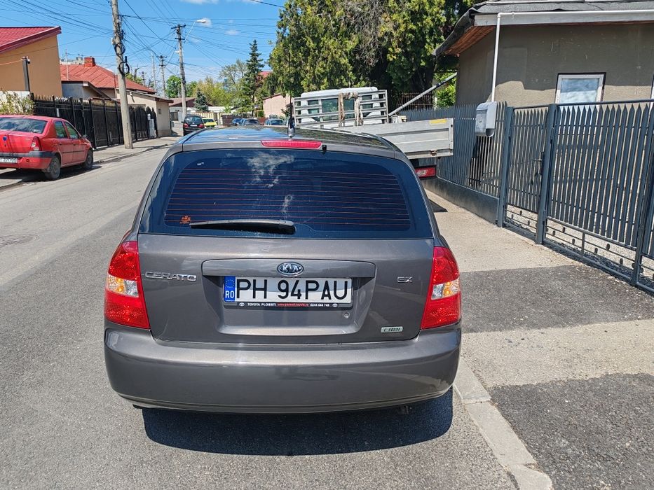 De vânzare KIA Cerato 1.6 Diesel Hatchback 2007