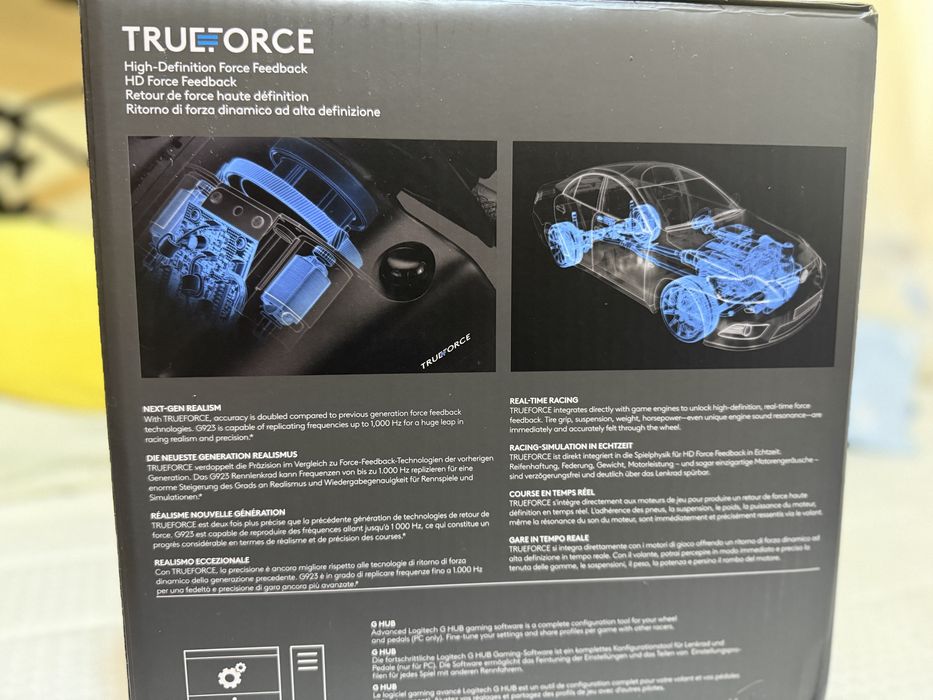 Logitech g923.
