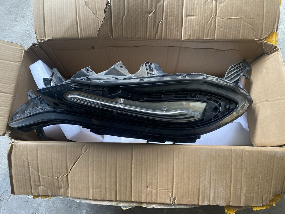 продаю дхо от Hongqi eqm5 водительская сторона