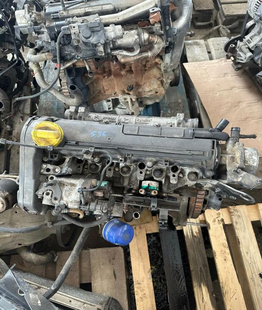 Motor fara anexe Dacia Logan prima generatie (facelift)